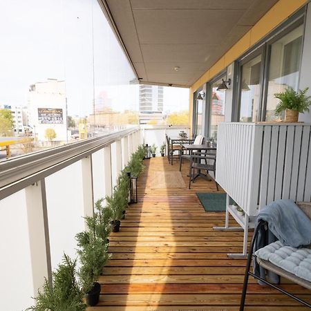 Stella'S Apartment - City Center - Free Secure Parking - Big Sun Terrace - Air Conditioning - Wifi - Tram To The Tallinn Bus Station And Old Town Экстерьер фото