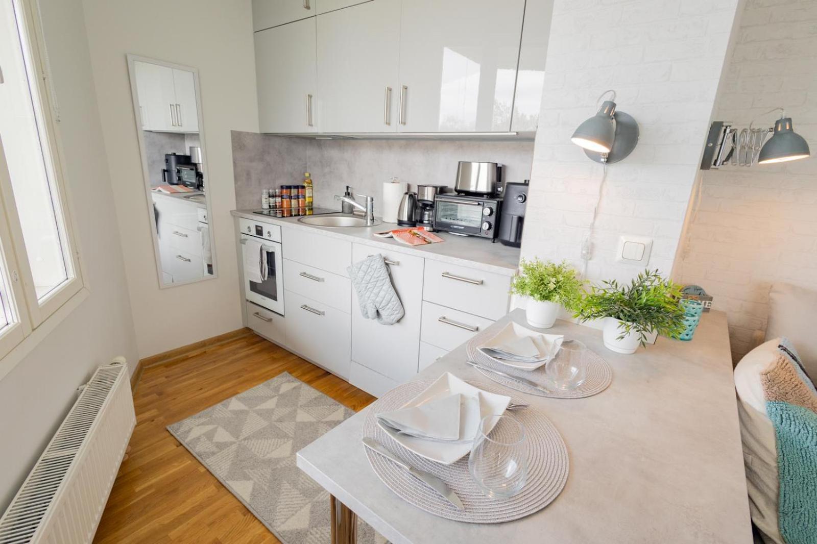 Stella'S Apartment - City Center - Free Secure Parking - Big Sun Terrace - Air Conditioning - Wifi - Tram To The Tallinn Bus Station And Old Town Экстерьер фото