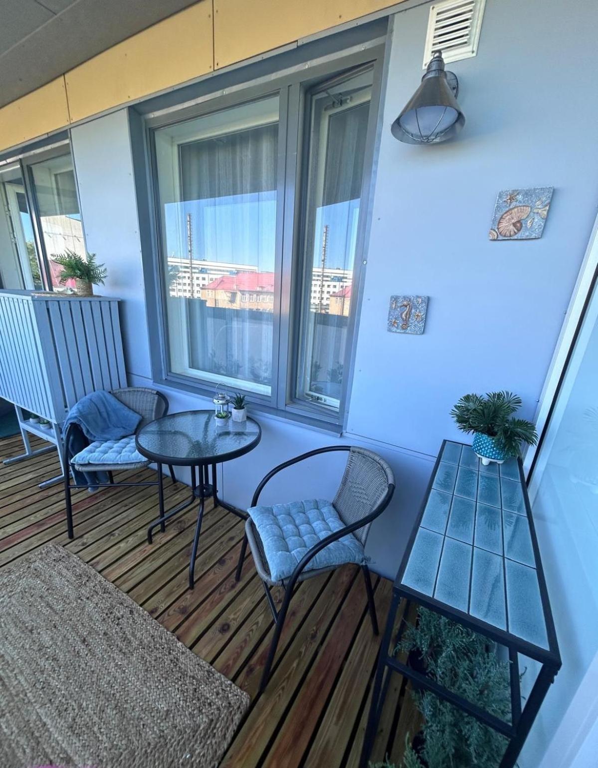 Stella'S Apartment - City Center - Free Secure Parking - Big Sun Terrace - Air Conditioning - Wifi - Tram To The Tallinn Bus Station And Old Town Экстерьер фото
