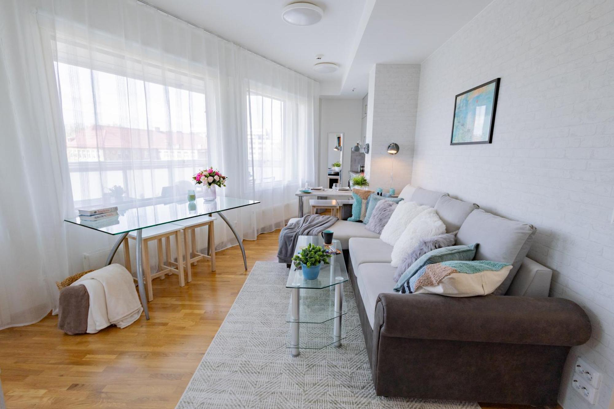 Stella'S Apartment - City Center - Free Secure Parking - Big Sun Terrace - Air Conditioning - Wifi - Tram To The Tallinn Bus Station And Old Town Экстерьер фото